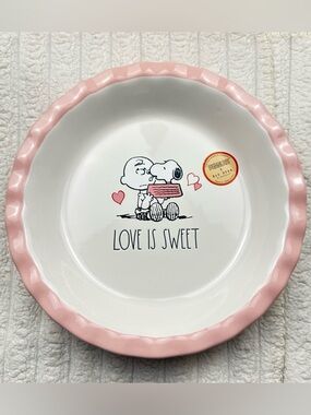 Rae Dunn Snoopy Peanuts Bakeware Pie Plate Baking Dish